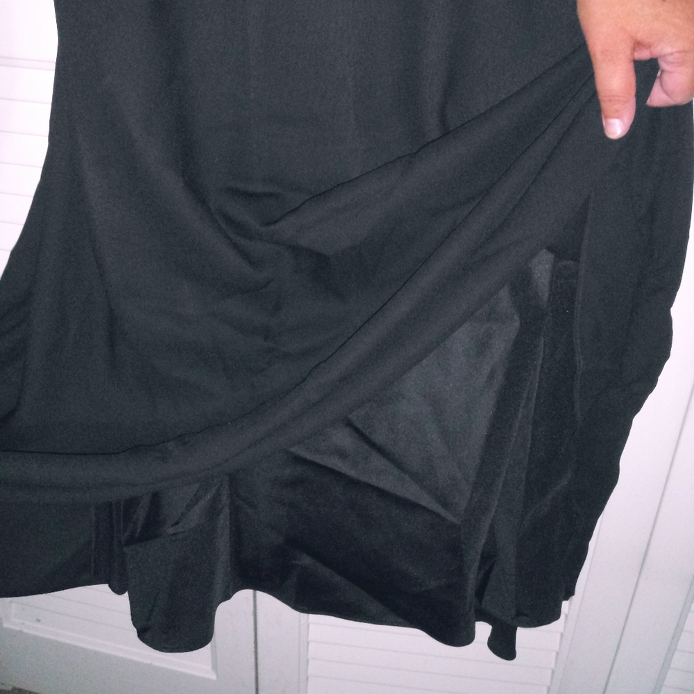 Michaelangelo Black Dress - Picture 5 of 9